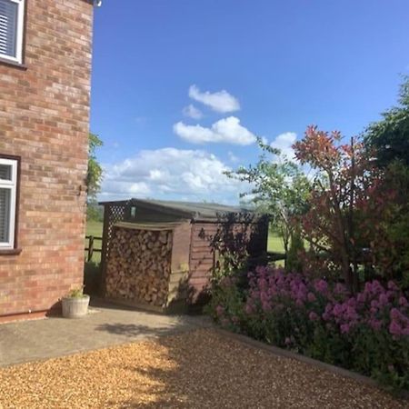 Cotswold Edge Guest Suite With Broadway Hill View Badsey Exterior foto